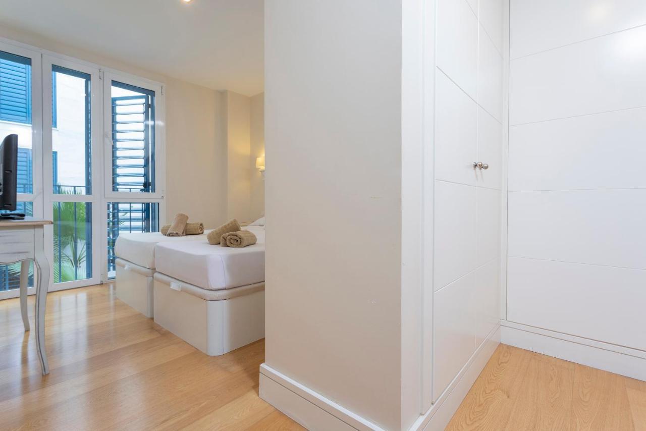 Acogedor Apartamento Junto A La Catedral By Rent Me Malaga Luaran gambar