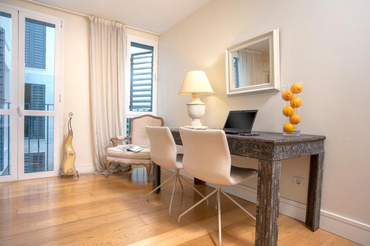 Acogedor Apartamento Junto A La Catedral By Rent Me Malaga Luaran gambar